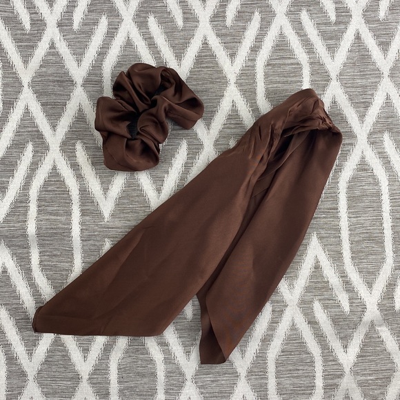 Satin Look Scrunchi in Brown with Removable Tie NWOT - Picture 2 of 3